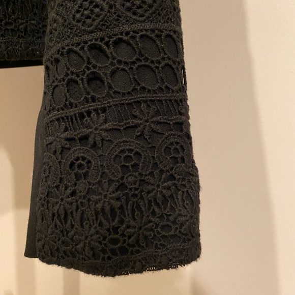 H&M Lace Blazer - Picture 2 of 3